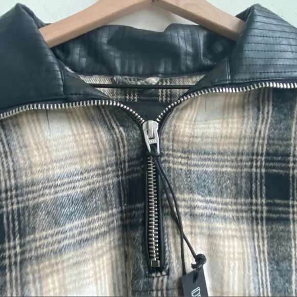 Blank NYC checked out plaid poncho cape jacket quarter zip vegan leather collar - Picture 13 of 16